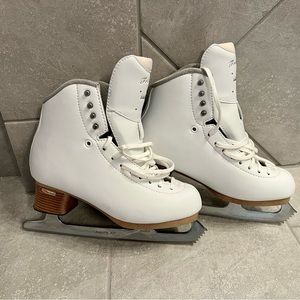 Jackson Ultima Freestyle Fusion ice skates